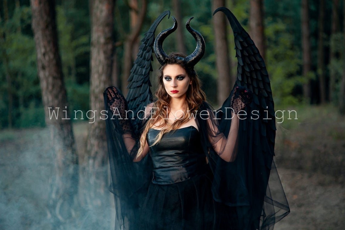 Black angel wings carnival costume, Maleficent wings, wings photo prop, halloween costumes, christmas wings, Maleficent dress